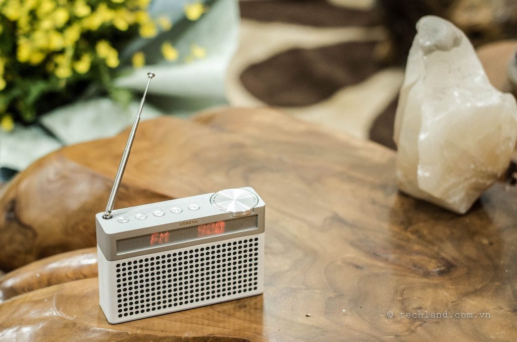 loa bluetooth di động geneva touring s+