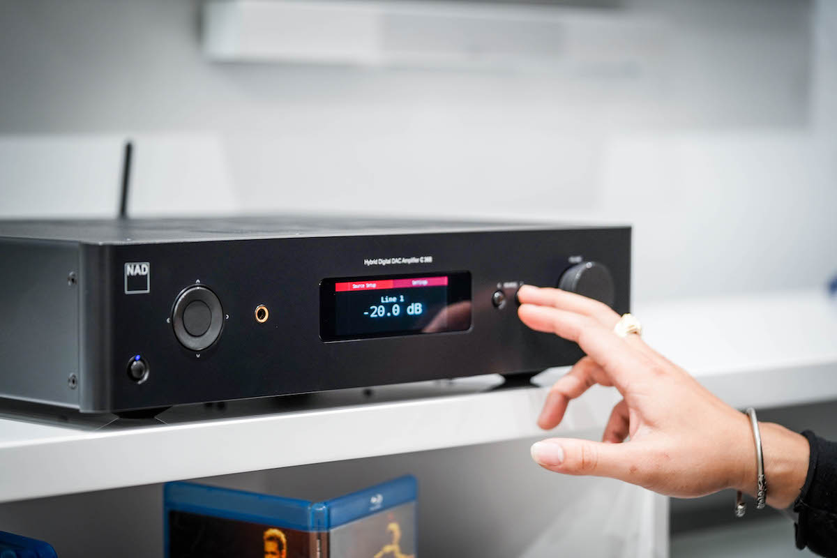 NAD C368 chuẩn mực ampli Hi-Fi chất lượng cao giá tốt