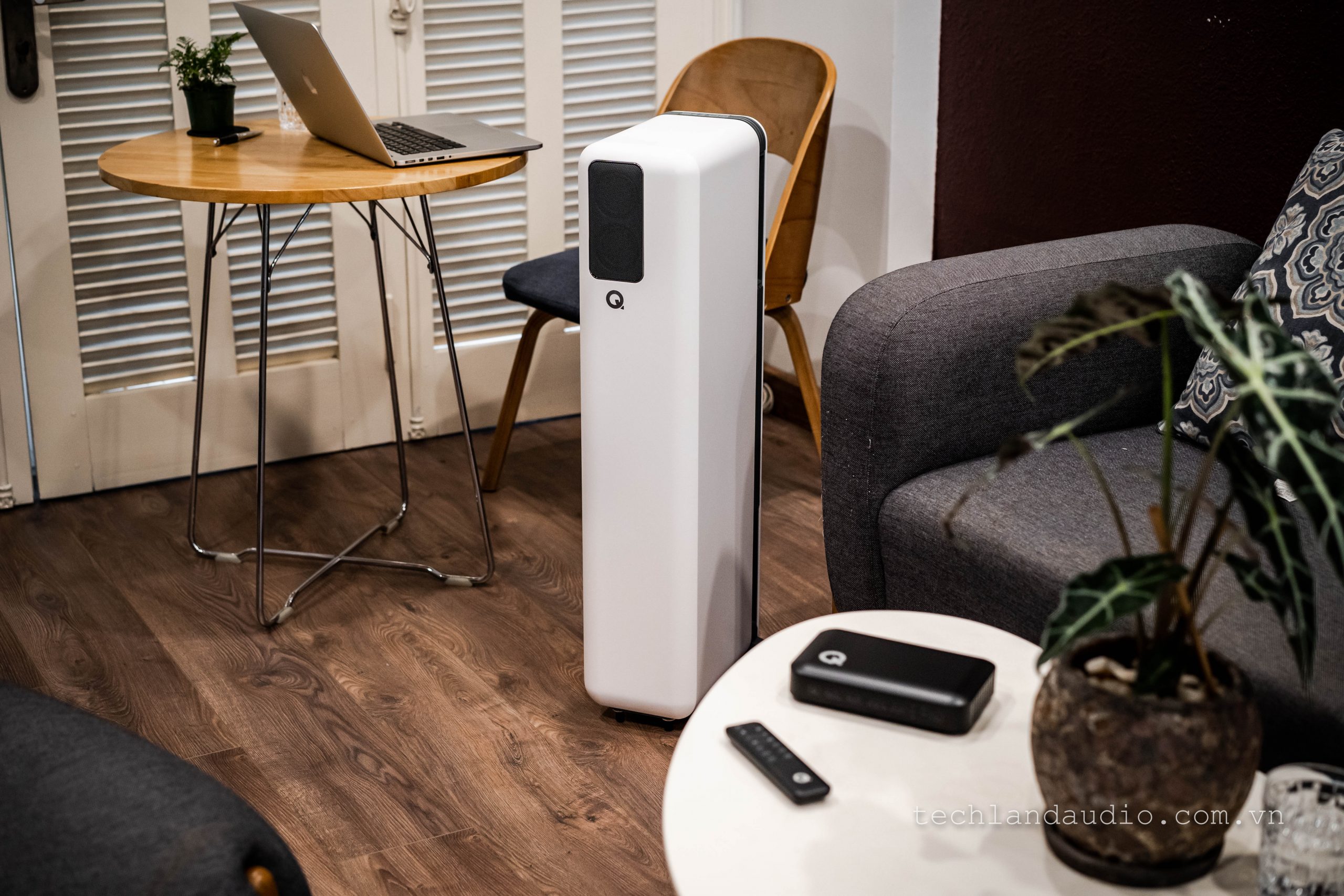 CẬN CẢNH “ĐẬP HỘP” DÀN ÂM THANH KHÔNG DÂY Q ACOUSTICS ACTIVE 400