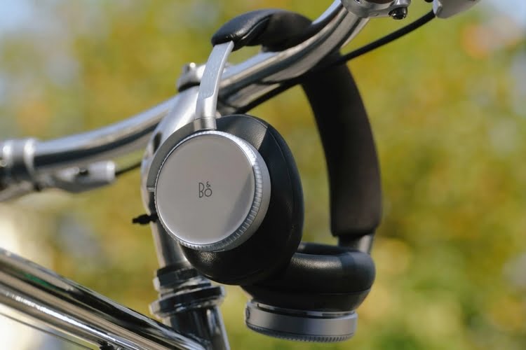 Bang & Olufsen Beoplay H100: Tai Nghe Cao Cấp "TỐT NHẤT" Từng Được Tạo Ra