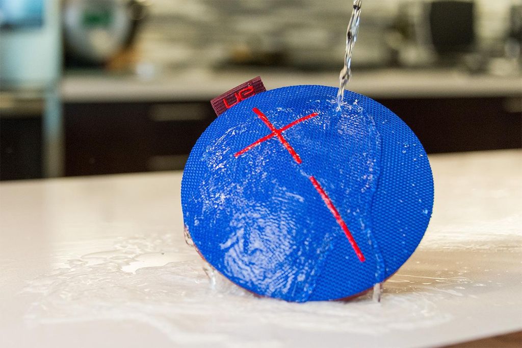 Loa bluetooth chống nước UE Roll 2