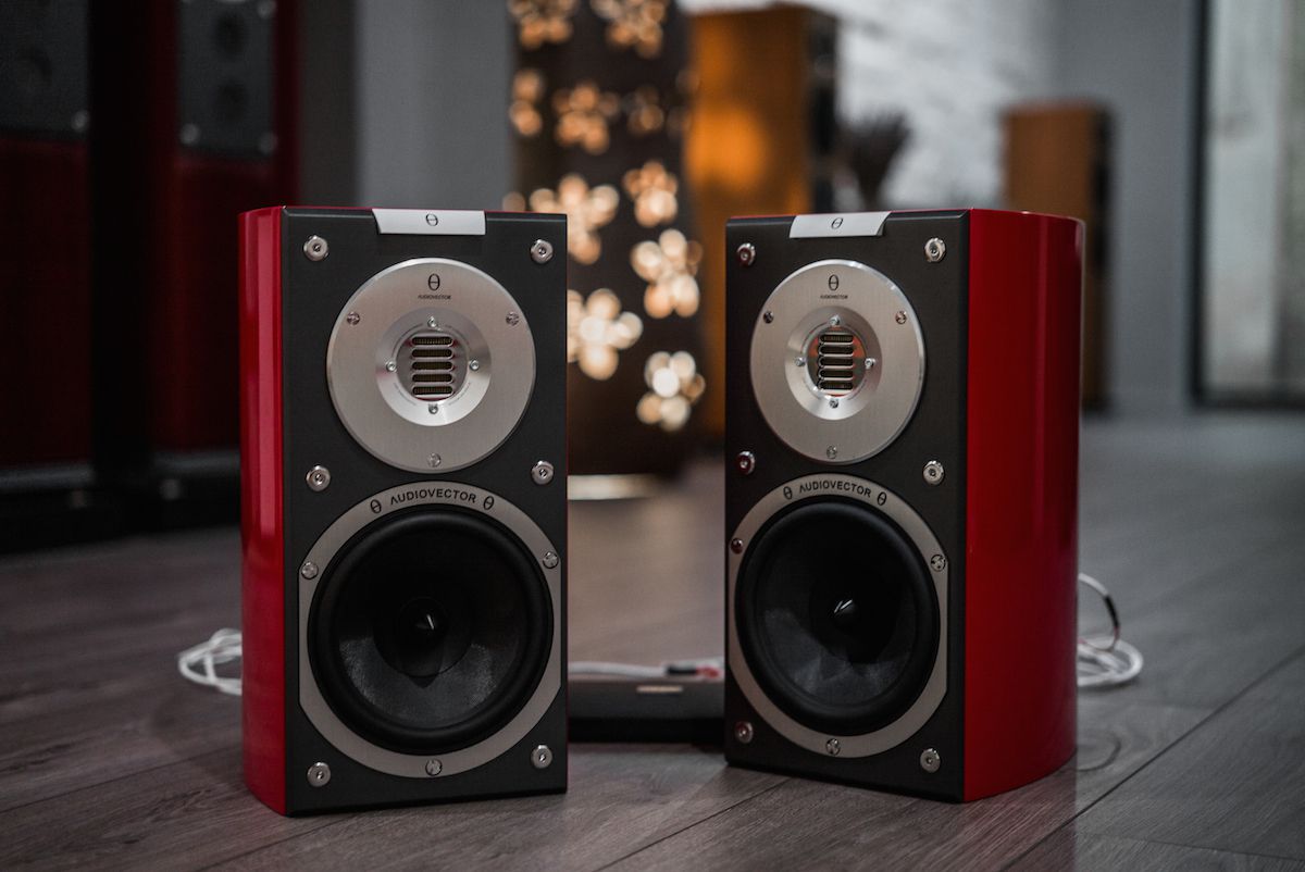 LOA BOOKSHELF AUDIOVECTOR ÂM THANH TUYỆT HẢO TIỆN ÍCH KHÔNG NGỜ
